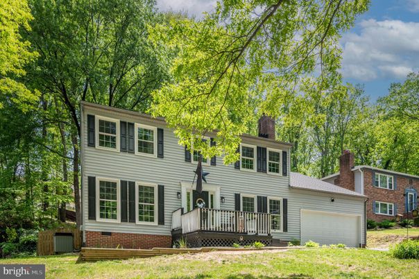 Attached, Backyard, Exterior, Facade, Brick Facade, Georgian
