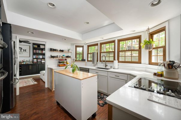 Interior, Kitchen, Recessed Lighting, Wood Texture Flooring