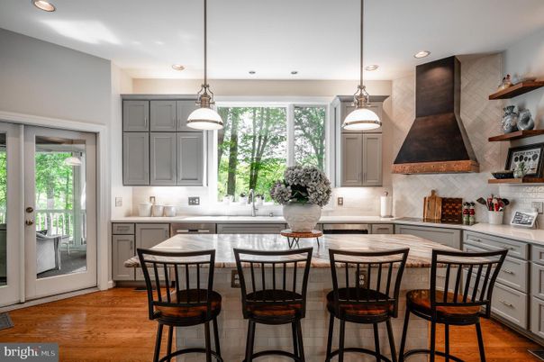 Interior, Kitchen, Pendant Lights, Recessed Lighting, Wood Texture Flooring