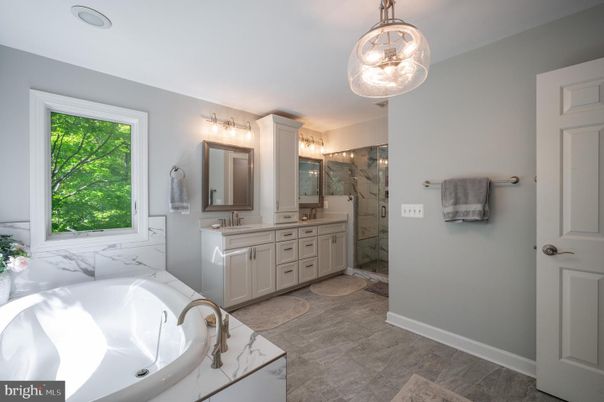 Bathroom, Dual Sink Vanities, Glass Shower, Interior