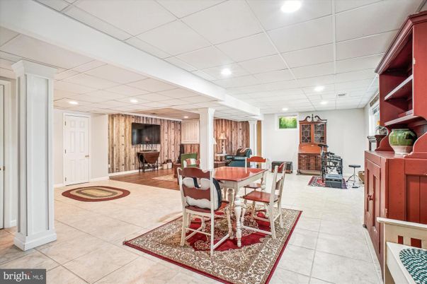 Dining room, Interior, Recessed Lighting