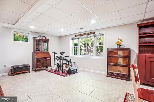 Fitness Equipment, Interior, Recessed Lighting