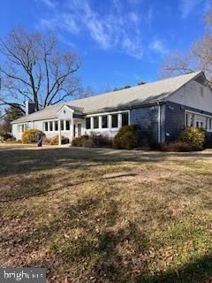 Backyard, Exterior, Facade, Ranch