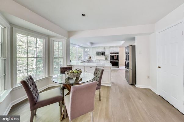 Dining room, Interior, Kitchen, Stainless Steel Appliances, Wood Texture Flooring