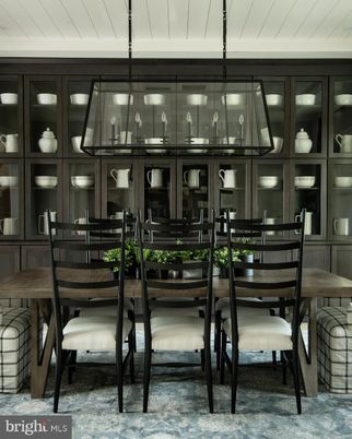 Dining room, Interior