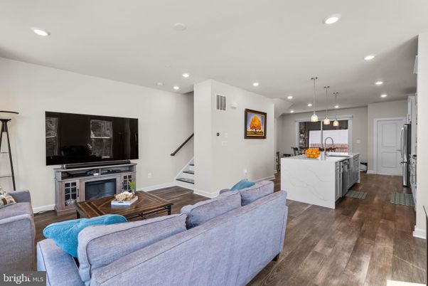 Interior, Kitchen, Living room, Pendant Lights, Recessed Lighting, Stainless Steel Appliances, Wood Texture Flooring