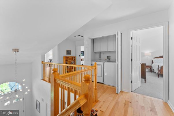 Interior, Pendant Lights, Washer, Wood Texture Flooring