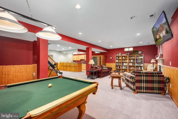 Billiard Table, Game Room, Interior, Living room, Recessed Lighting