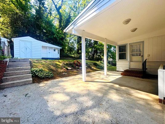 Detached Garage, Exterior