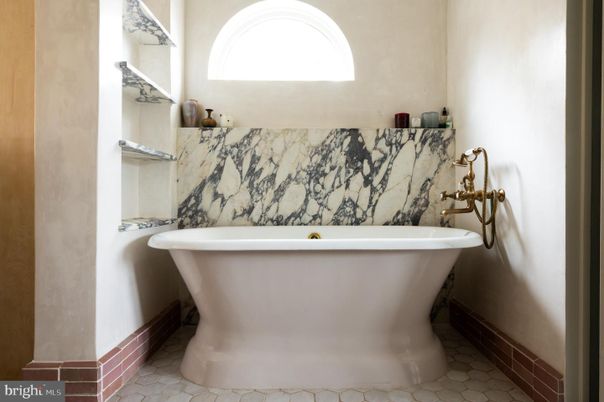 Bathroom, Free Standing Baths, Interior