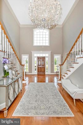 Chandelier, Interior, Wood Texture Flooring