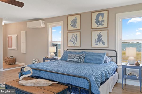 Bedroom, Interior, Water, Wood Texture Flooring