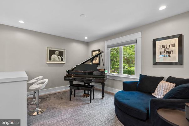 Interior, Piano, Recessed Lighting