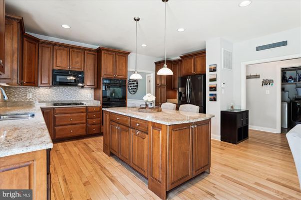 Interior, Kitchen, Pendant Lights, Recessed Lighting, Wood Texture Flooring