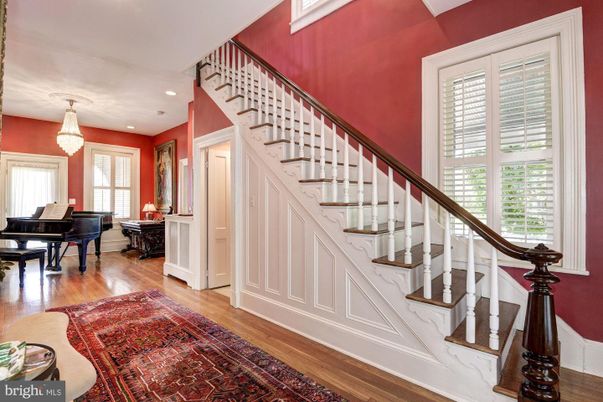 Interior, Piano, Recessed Lighting, Wood Texture Flooring