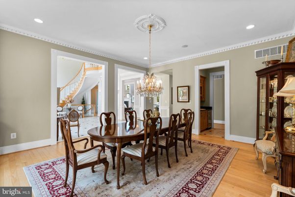 Chandelier, Dining room, Interior, Recessed Lighting, Wood Texture Flooring