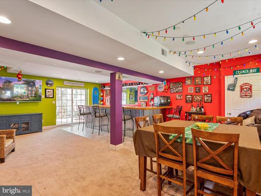 Dining room, Interior, Recessed Lighting