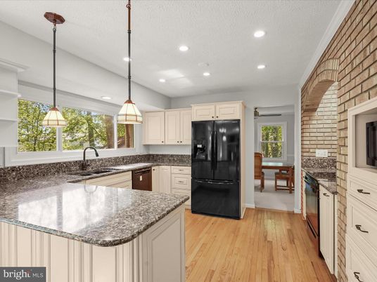 Interior, Kitchen, Pendant Lights, Recessed Lighting, Stone Walls, Wood Texture Flooring