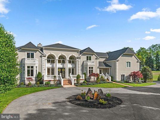 Exterior, Facade, French Provincial
