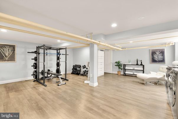 Fitness Equipment, Interior, Recessed Lighting, Wood Texture Flooring