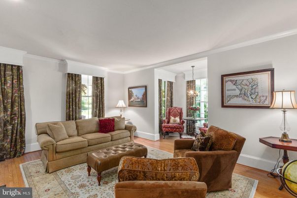 Interior, Living room, Pendant Lights, Wood Texture Flooring