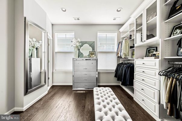 Interior, Recessed Lighting, Walk-in Closets, Wood Texture Flooring