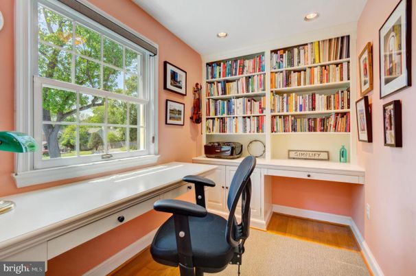 Home Office, Interior, Recessed Lighting, Wood Texture Flooring