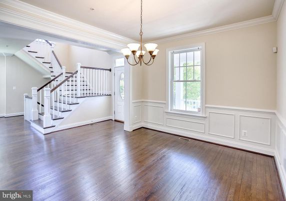 Chandelier, Empty room, Interior, Wood Texture Flooring