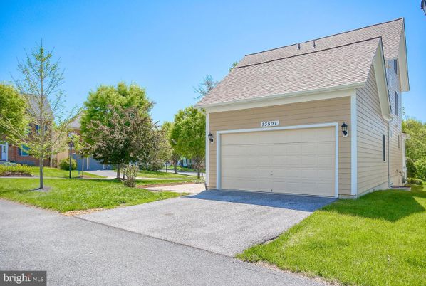 Detached Garage, Exterior