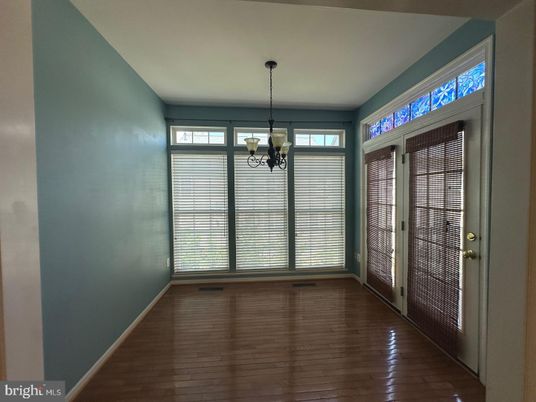 Chandelier, Empty room, Interior, Wood Texture Flooring