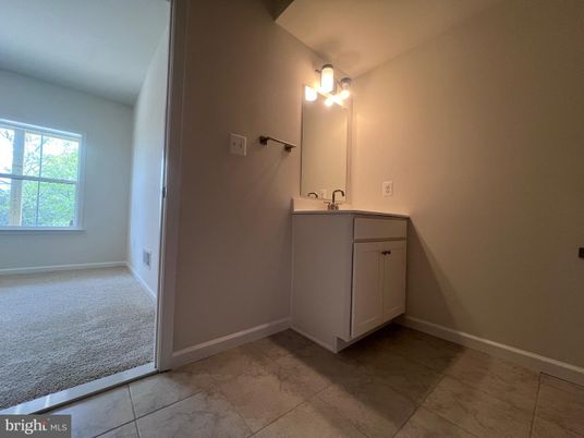 Bathroom, Empty room, Interior