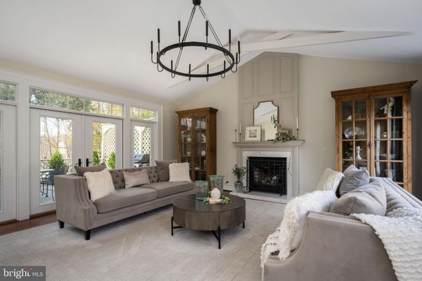 Chandelier, Fireplace, Interior, Living room