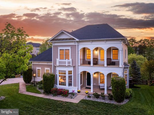 Exterior, Facade, French Provincial