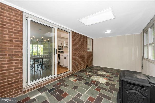 Empty room, Interior, Recessed Lighting, Stone Walls
