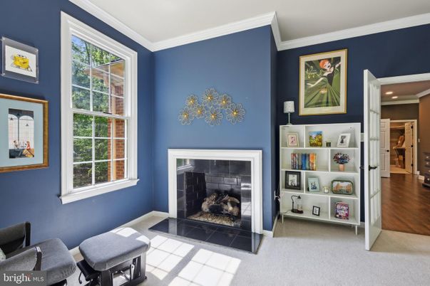 Fireplace, Interior, Recessed Lighting