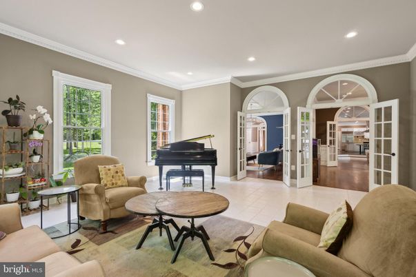 Interior, Living room, Piano, Recessed Lighting