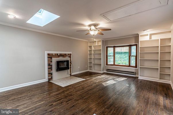 Empty room, Fireplace, Interior, Wood Texture Flooring