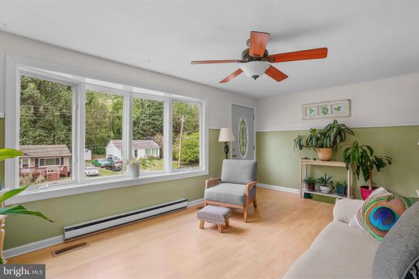 Interior, Sun Room, Wood Texture Flooring
