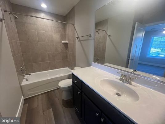 Bathroom, Interior, Recessed Lighting, Wood Texture Flooring