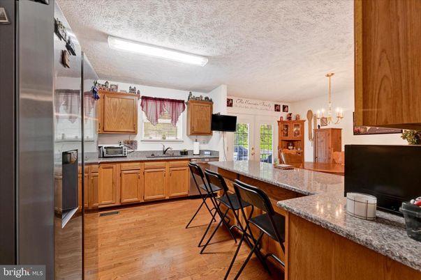 Chandelier, Interior, Kitchen, Wood Texture Flooring