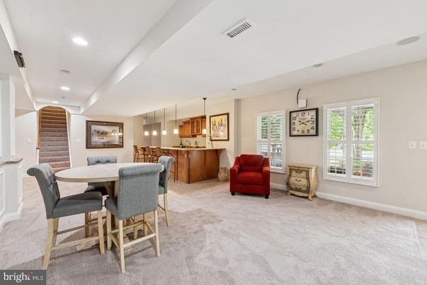 Dining room, Interior, Pendant Lights, Recessed Lighting