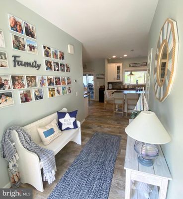 Dining room, Interior, Kitchen, Living room, Pendant Lights, Recessed Lighting, Wood Texture Flooring