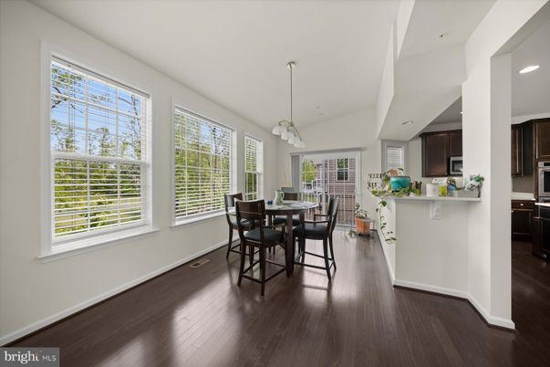 Dining room, Interior, Kitchen, Pendant Lights, Recessed Lighting, Wood Texture Flooring
