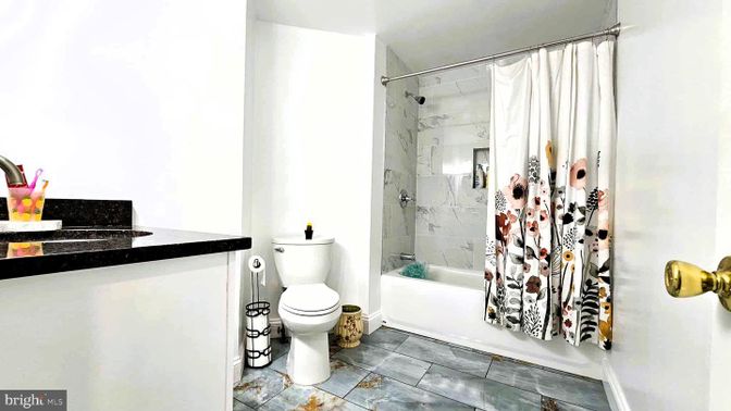 Bathroom, Interior, Marble Walls