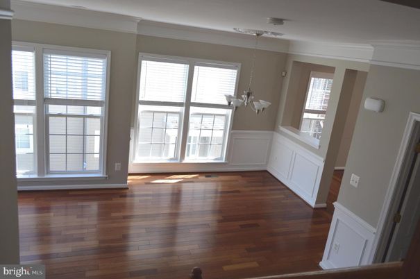 Chandelier, Empty room, Interior, Wood Texture Flooring