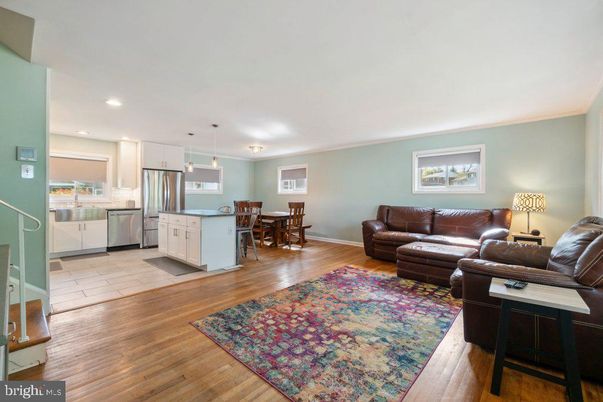 Dining room, Interior, Kitchen, Living room, Pendant Lights, Recessed Lighting, Stainless Steel Appliances, Wood Texture Flooring