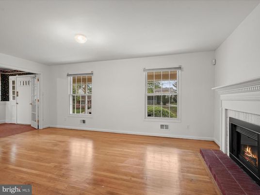 Empty room, Fireplace, Interior, Wood Texture Flooring