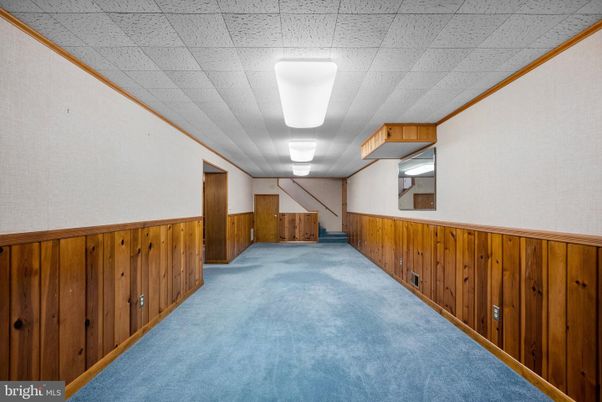 Interior, Wooden Walls