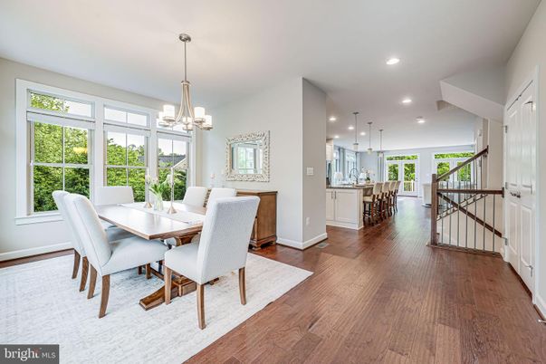 Dining room, Interior, Kitchen, Pendant Lights, Recessed Lighting, Wood Texture Flooring
