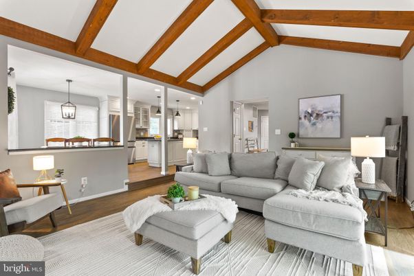 Interior, Kitchen, Living room, Pendant Lights, Recessed Lighting, Wooden Beams, Wood Texture Flooring